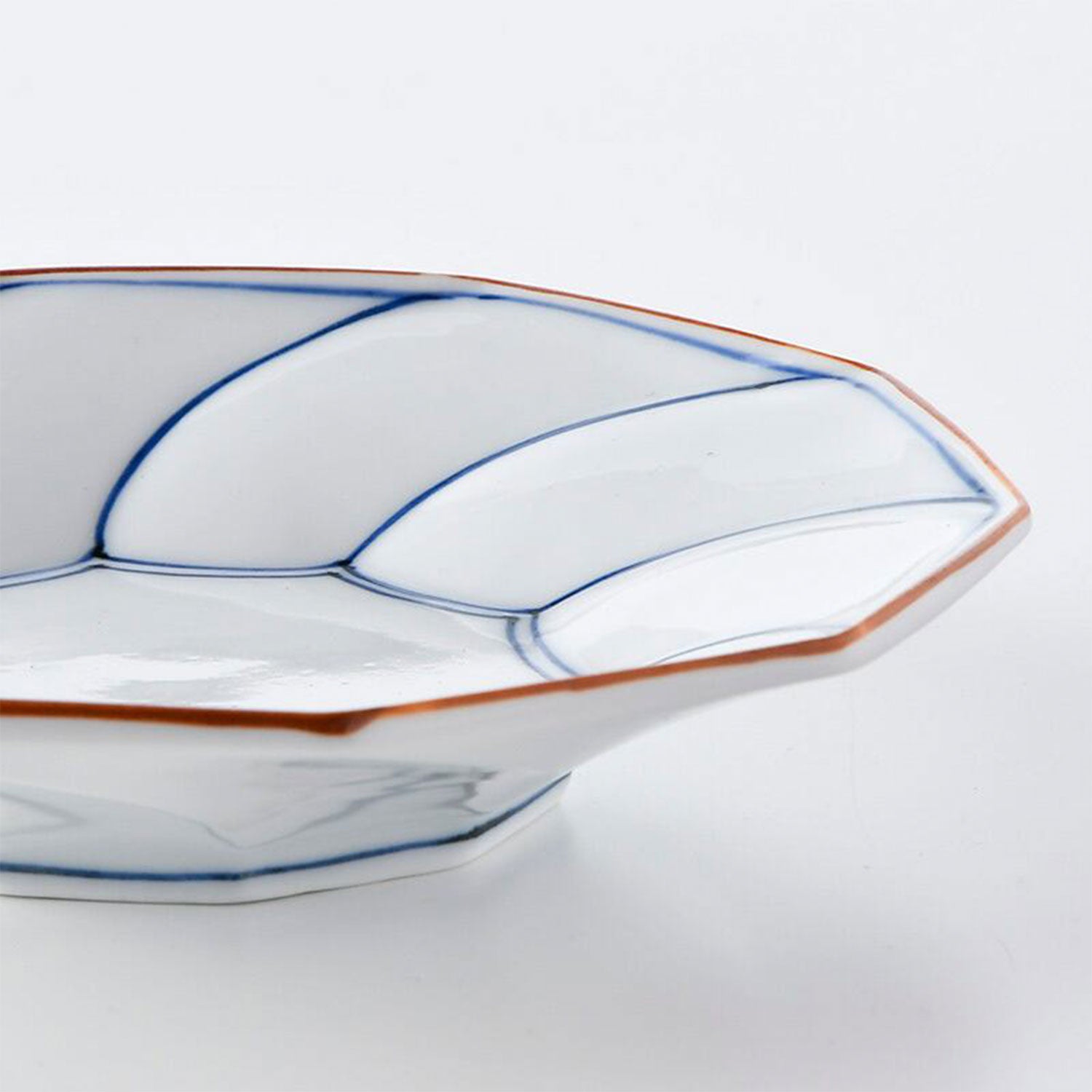 波佐美焼 | 磁器製皿 Φ15cm / 5.9inch ネジリ線 青