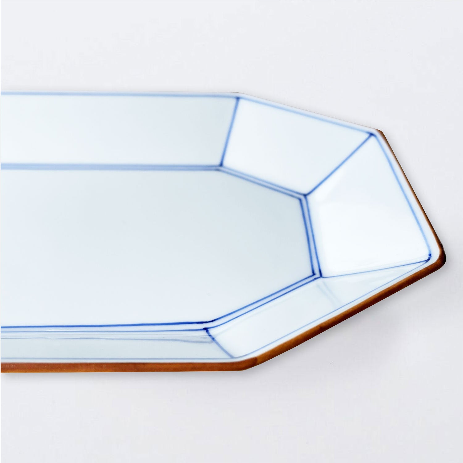 波佐美焼 | 磁器製 八角長方形 プレート 白 (手描き線 青) 日本製